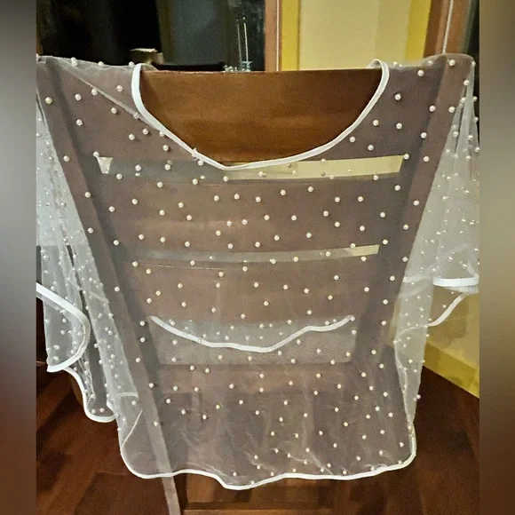 NWT-Elegant White Pearl-Embellished shawl for wedding dress - Picture 2 of 5